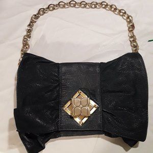 Super Cute!!!!!  Vintage BCBG MAXAZRIA BOW CLUTCH